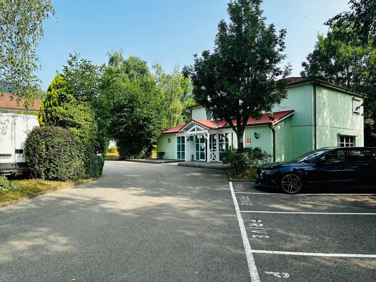 Hotel Gex Exterior photo