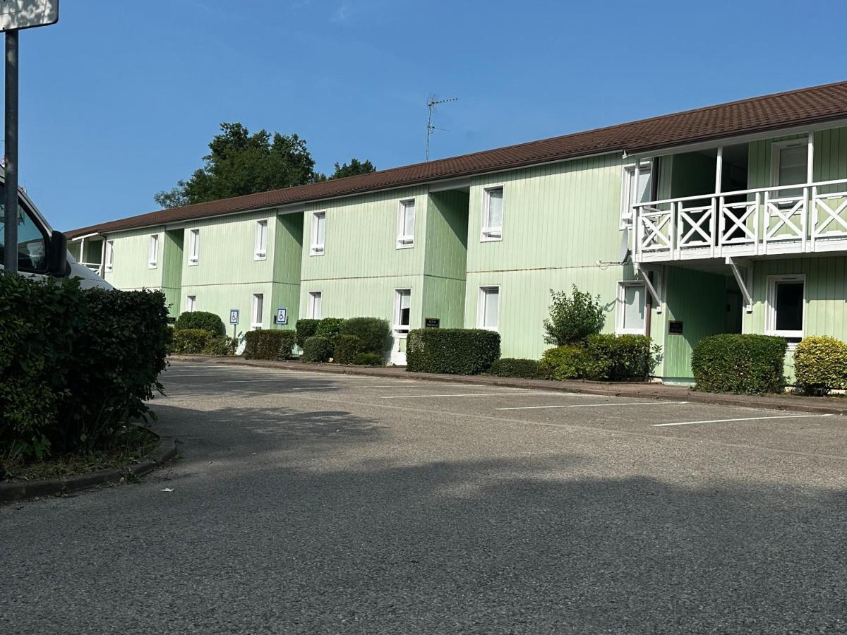 Hotel Gex Exterior photo